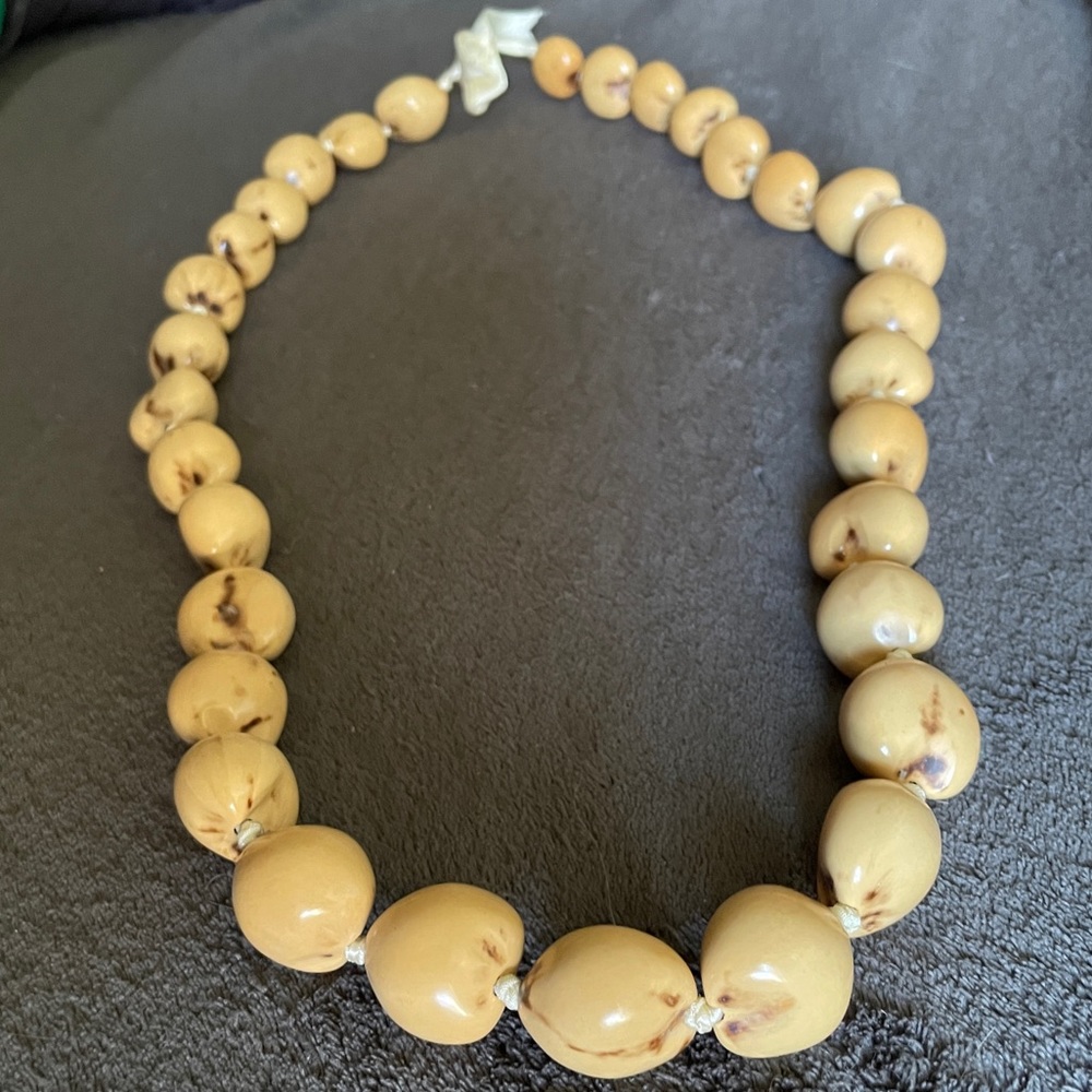 🌰Kuikui Hawaiian nut leis🌺